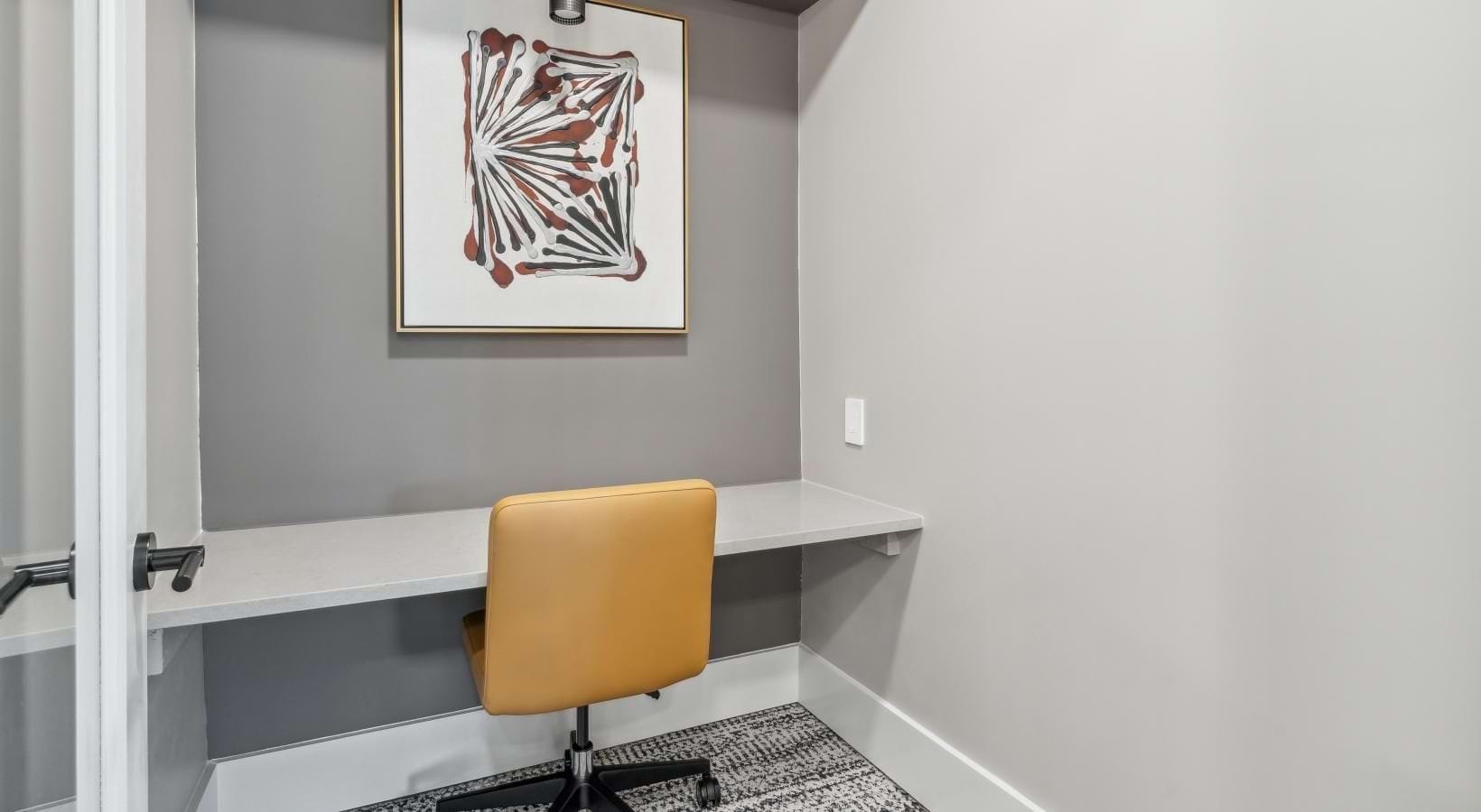 Micro-office workspace