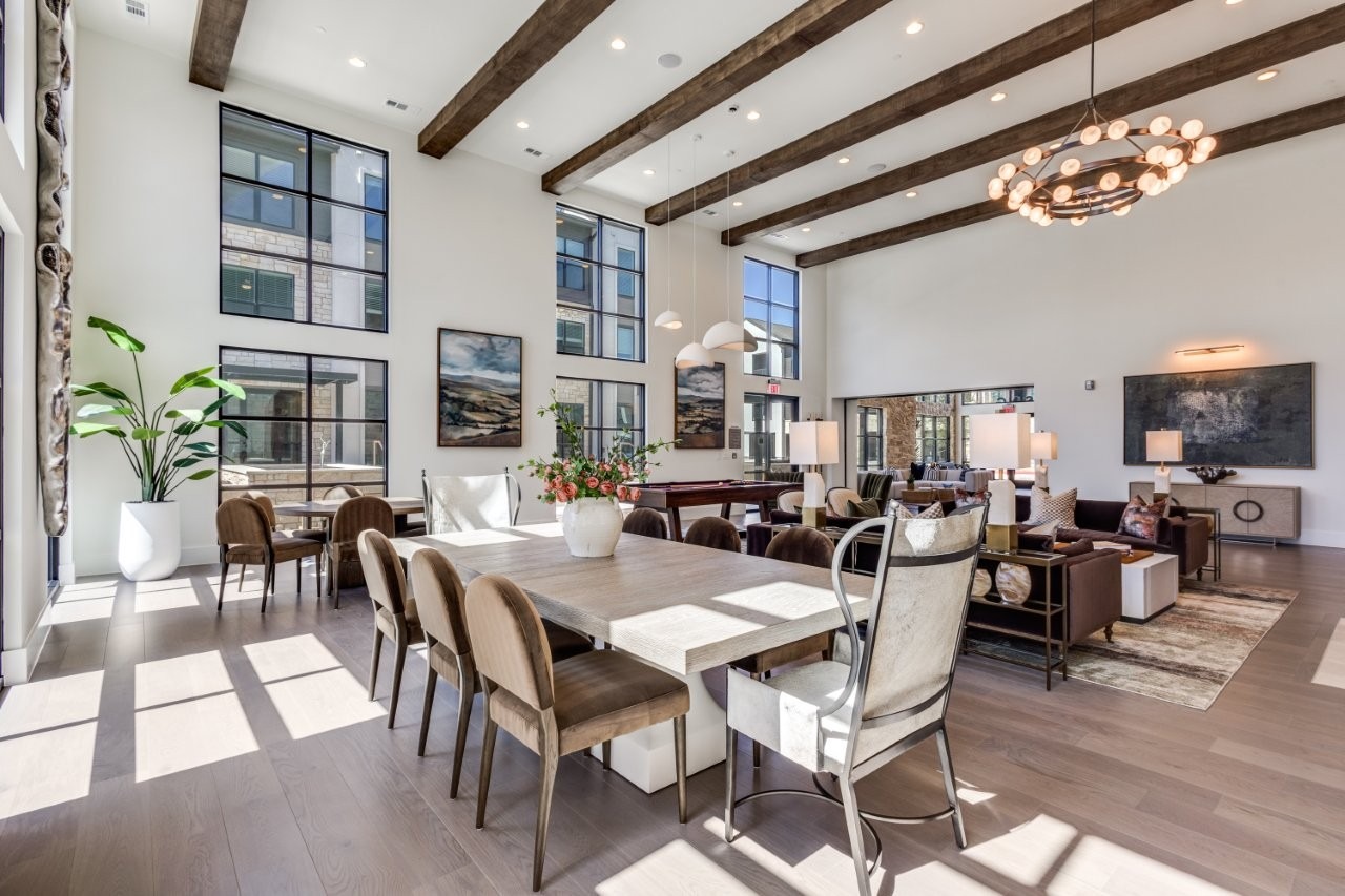 Clubhouse dining and gathering space
