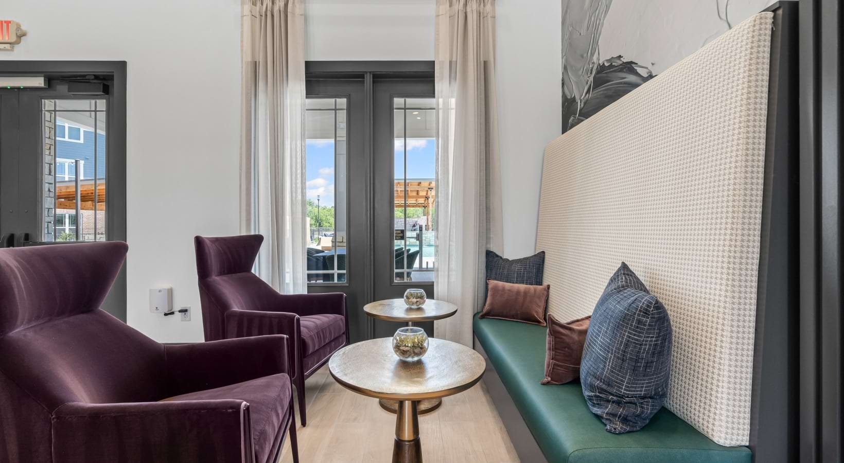 Work-from-home lounge booths