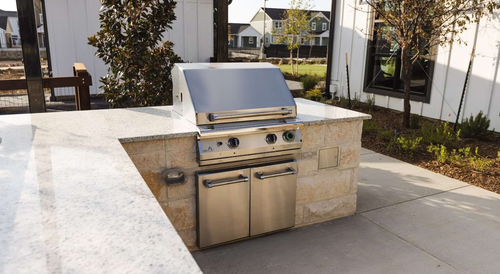 Outdoor grill