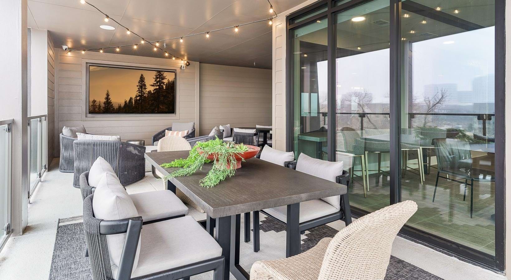 Sky lounge dining area