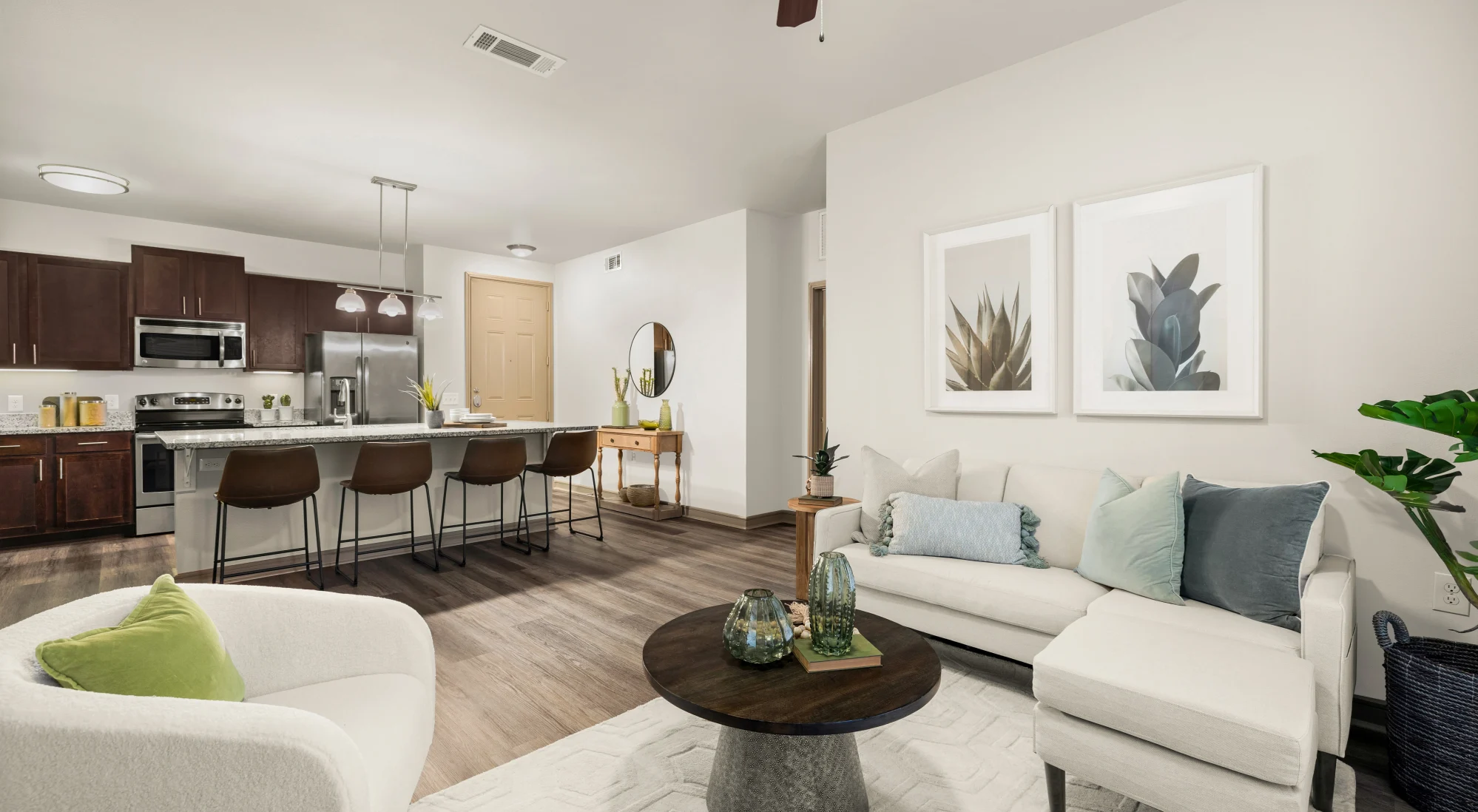 2 Bed 2 Bath 1240 SqFt (1145 Net) - photo 3