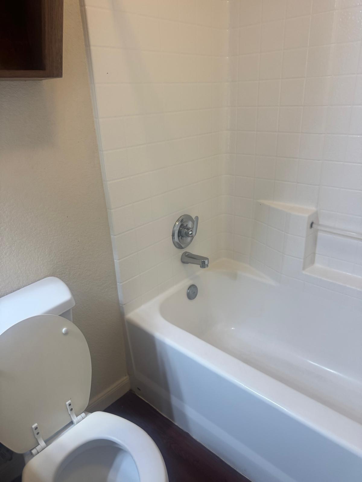 2212 Breezy Dr - photo 5