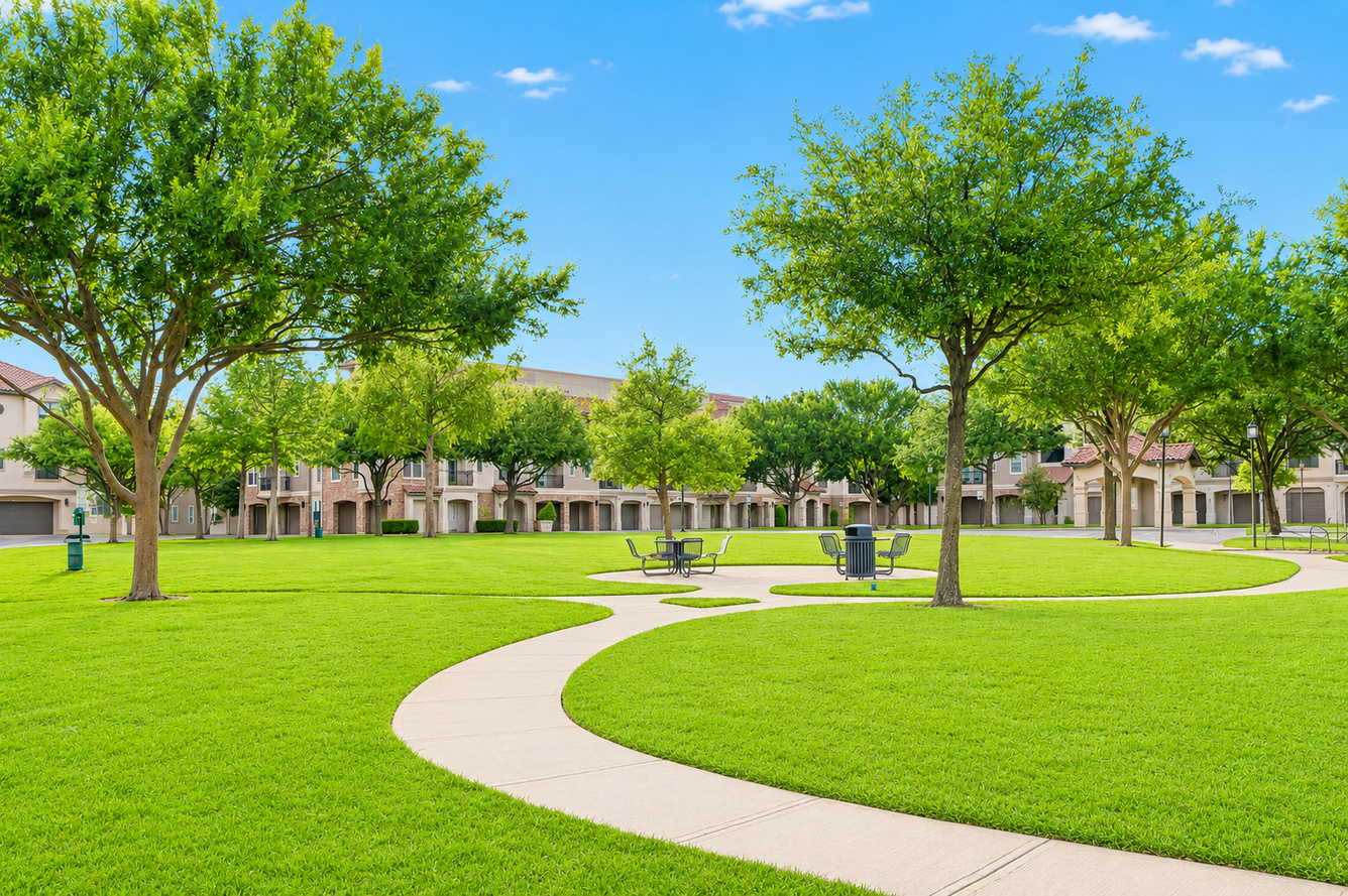 La Villita Lakeside and Landings