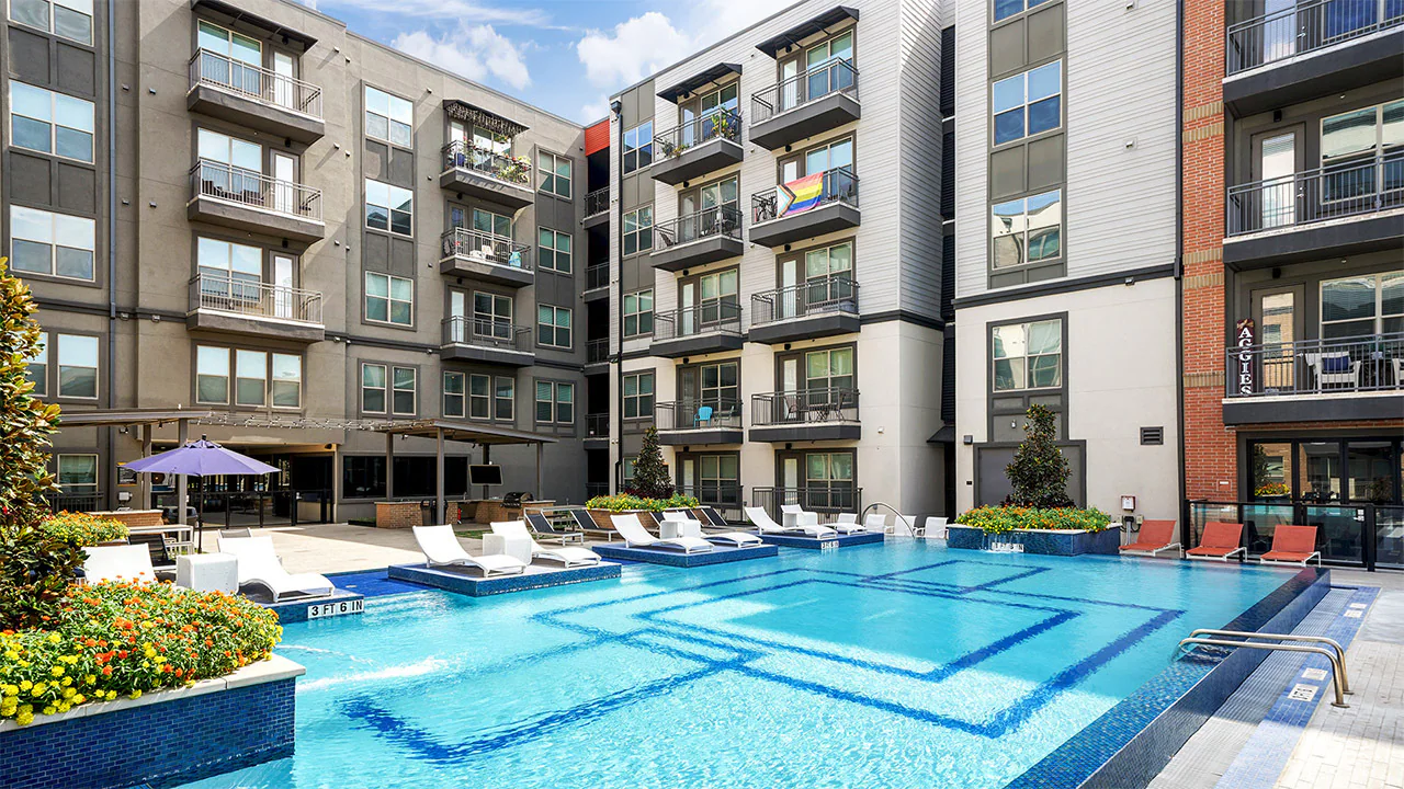 Griffis Oak Lawn