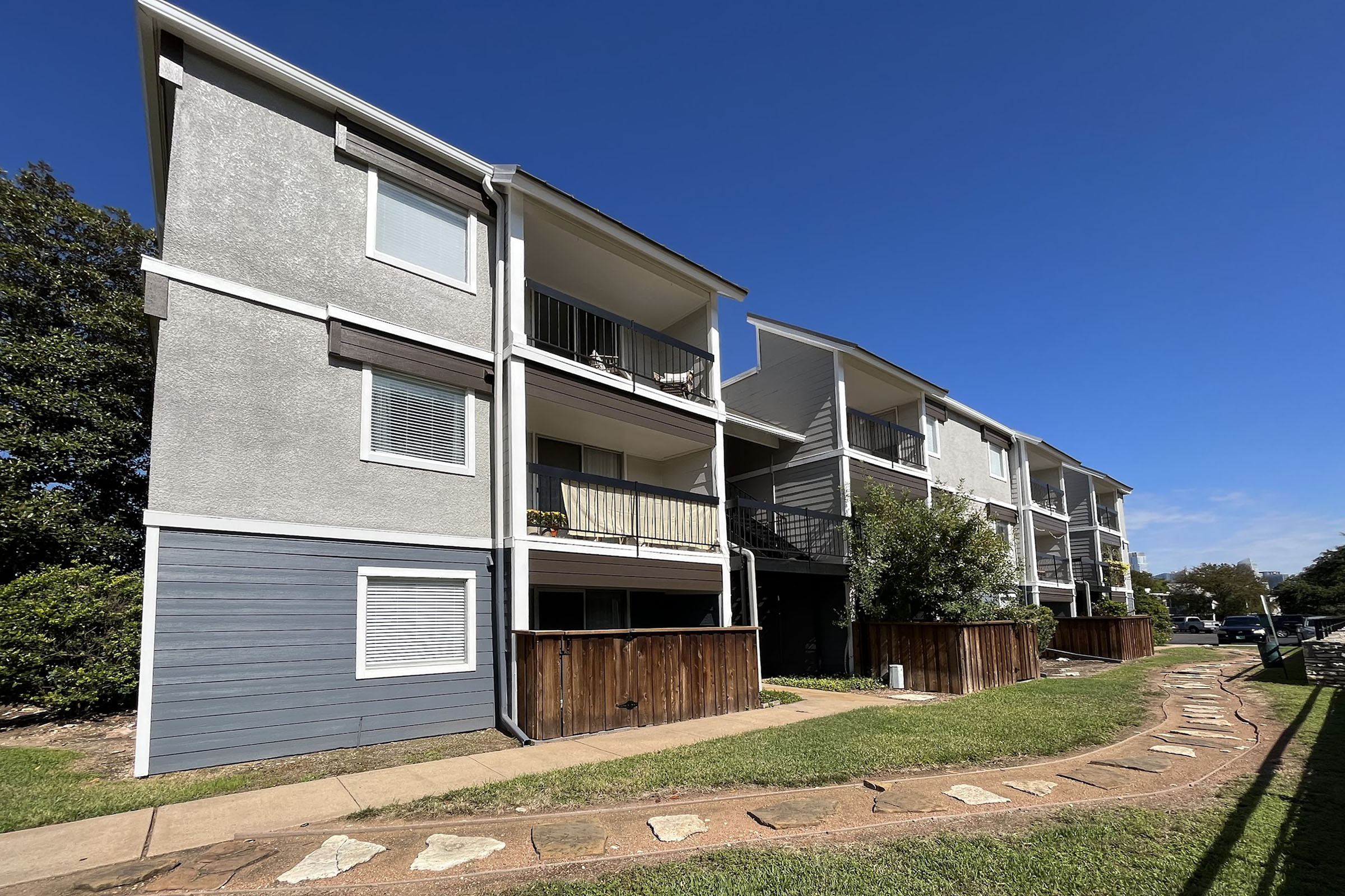 Barton Hills Apartments