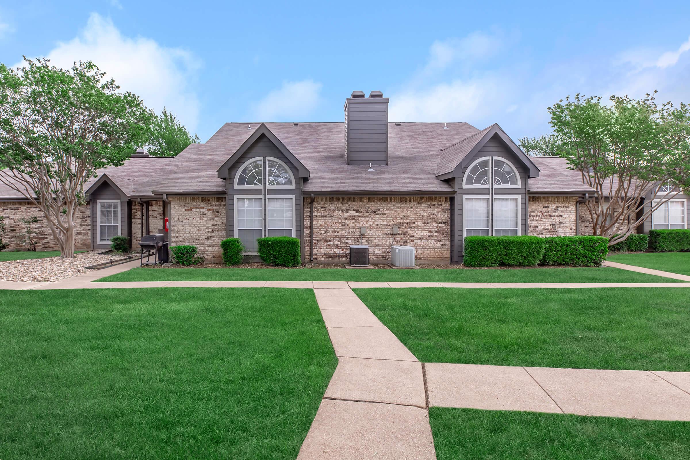 Plano Park Townhomes
