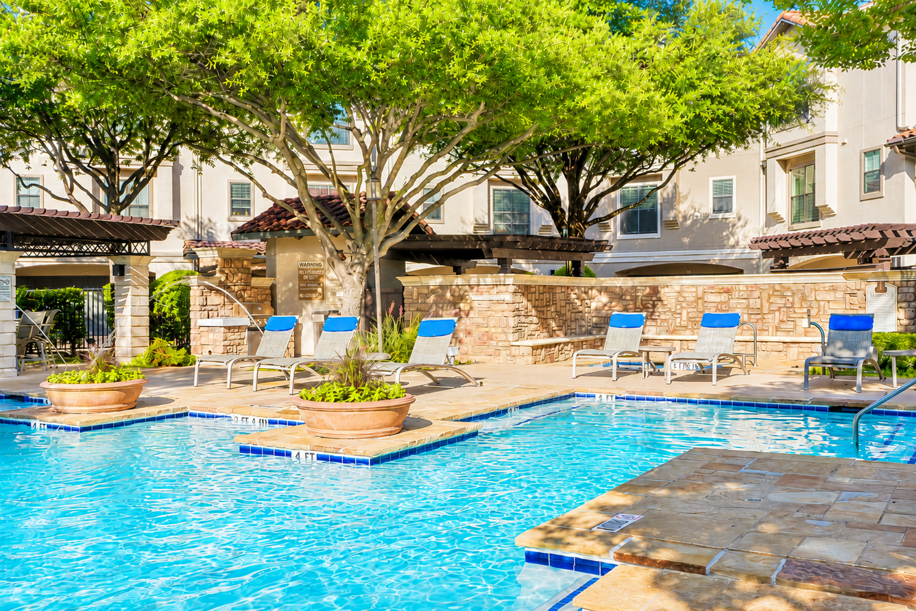 La Villita Lakeside and Landings