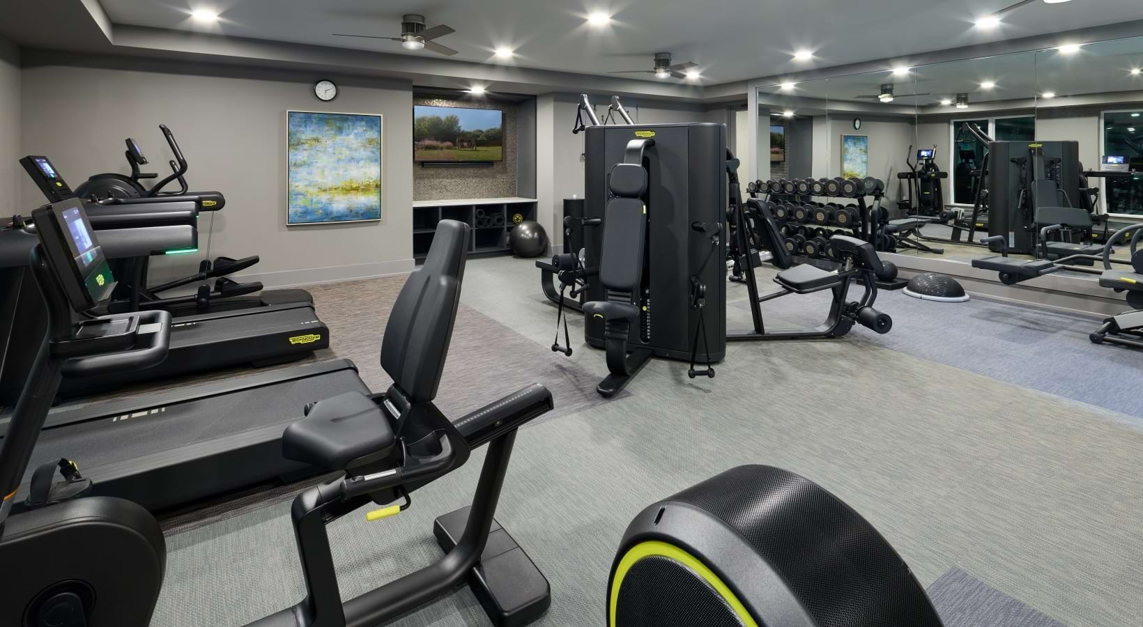 Avenida Carrollton - Gym