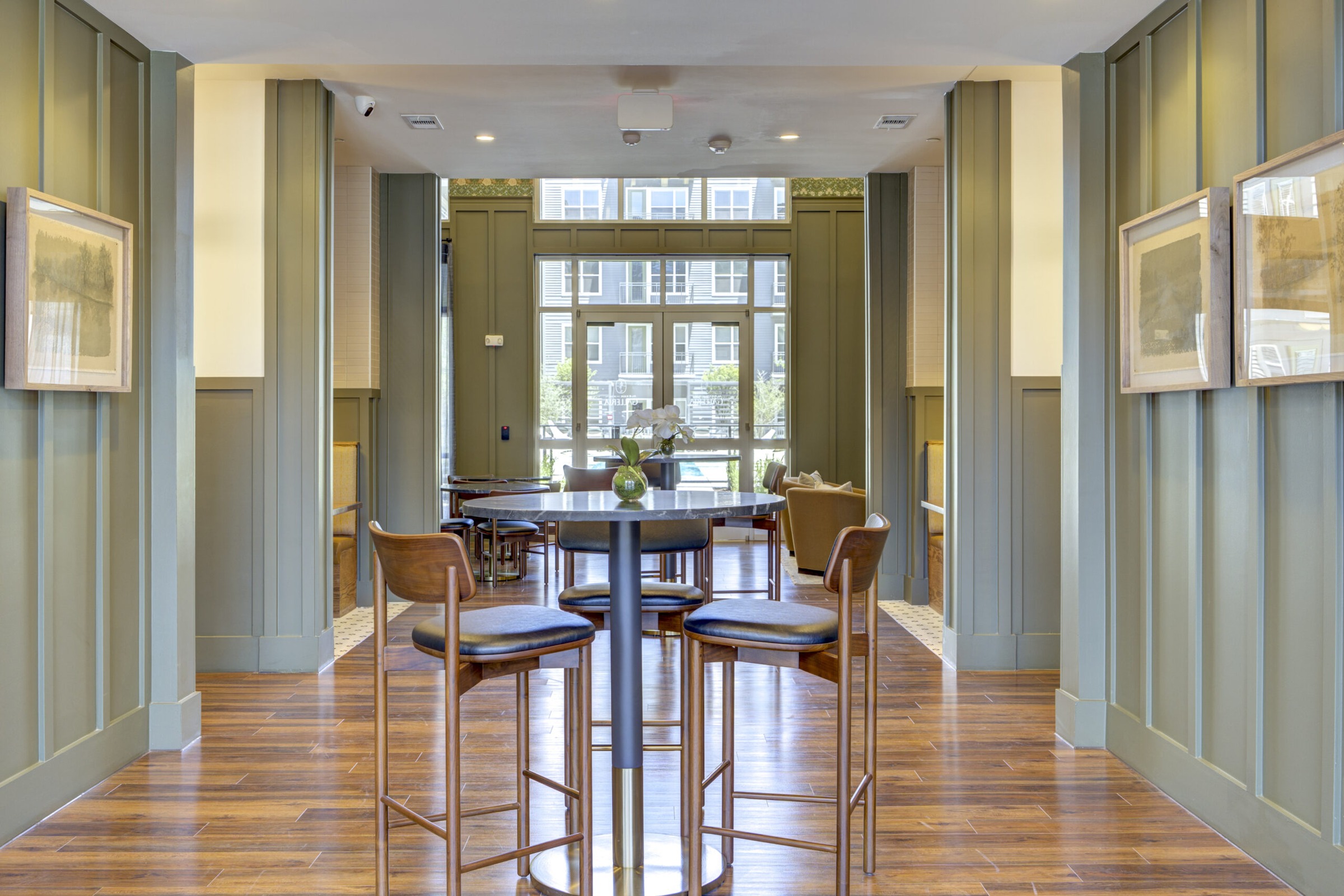 CoWorking Lounge at Alexan by the Galleria