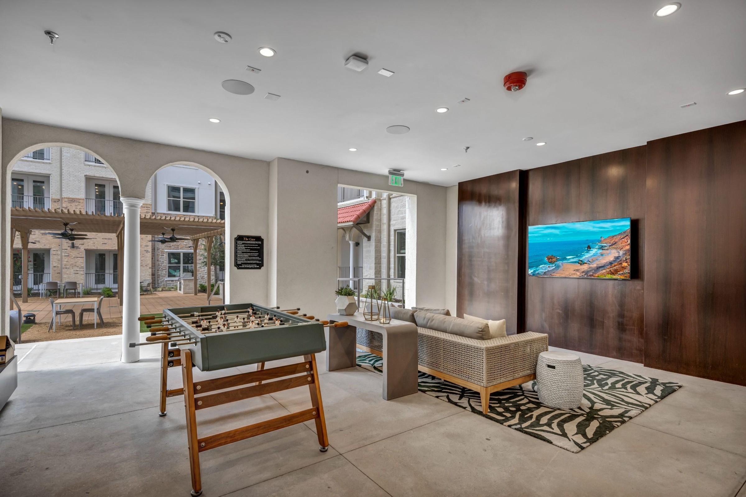 Ablon at Harbor Village - Clubhouse with furniture and billiards