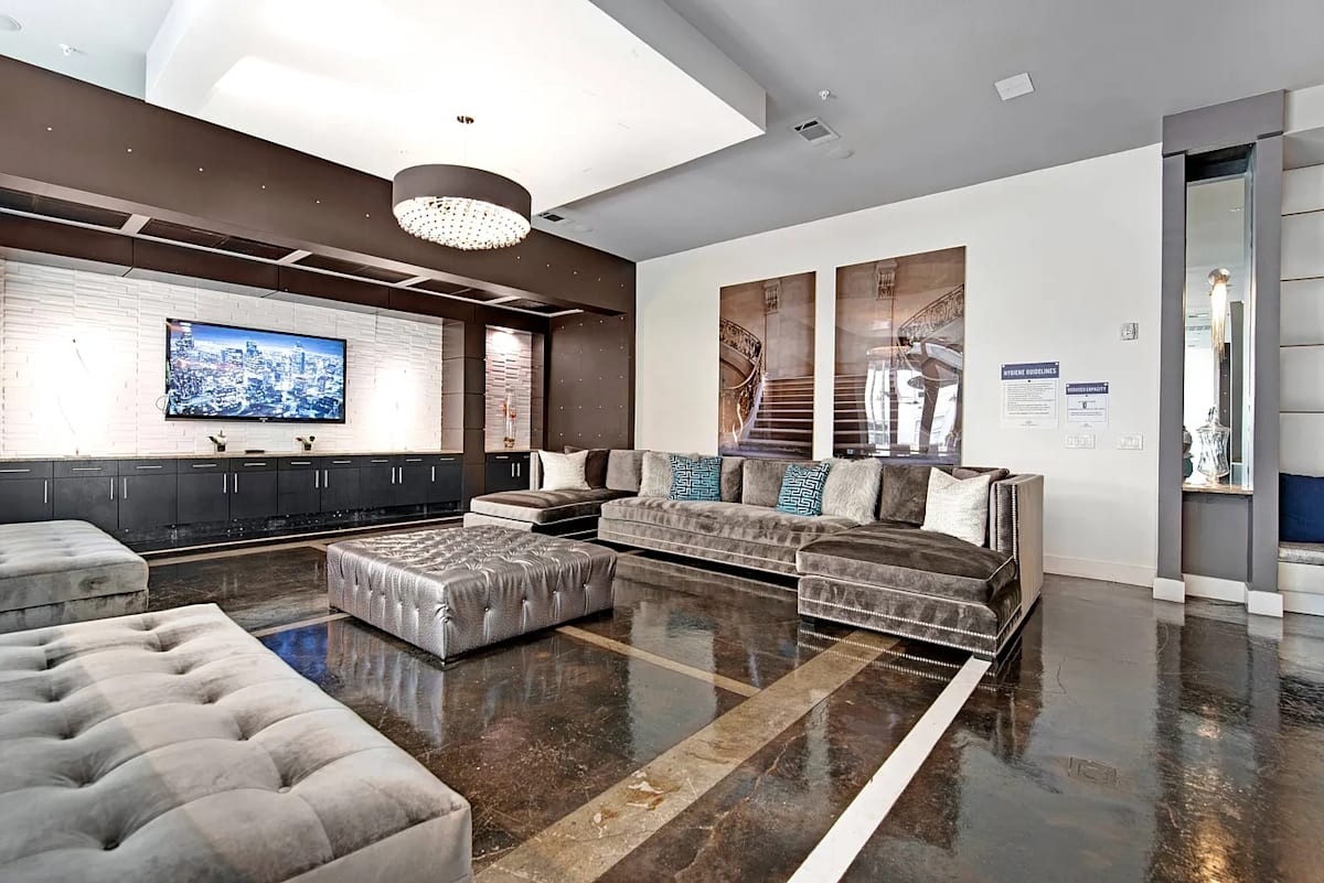 4123 Cedar Springs