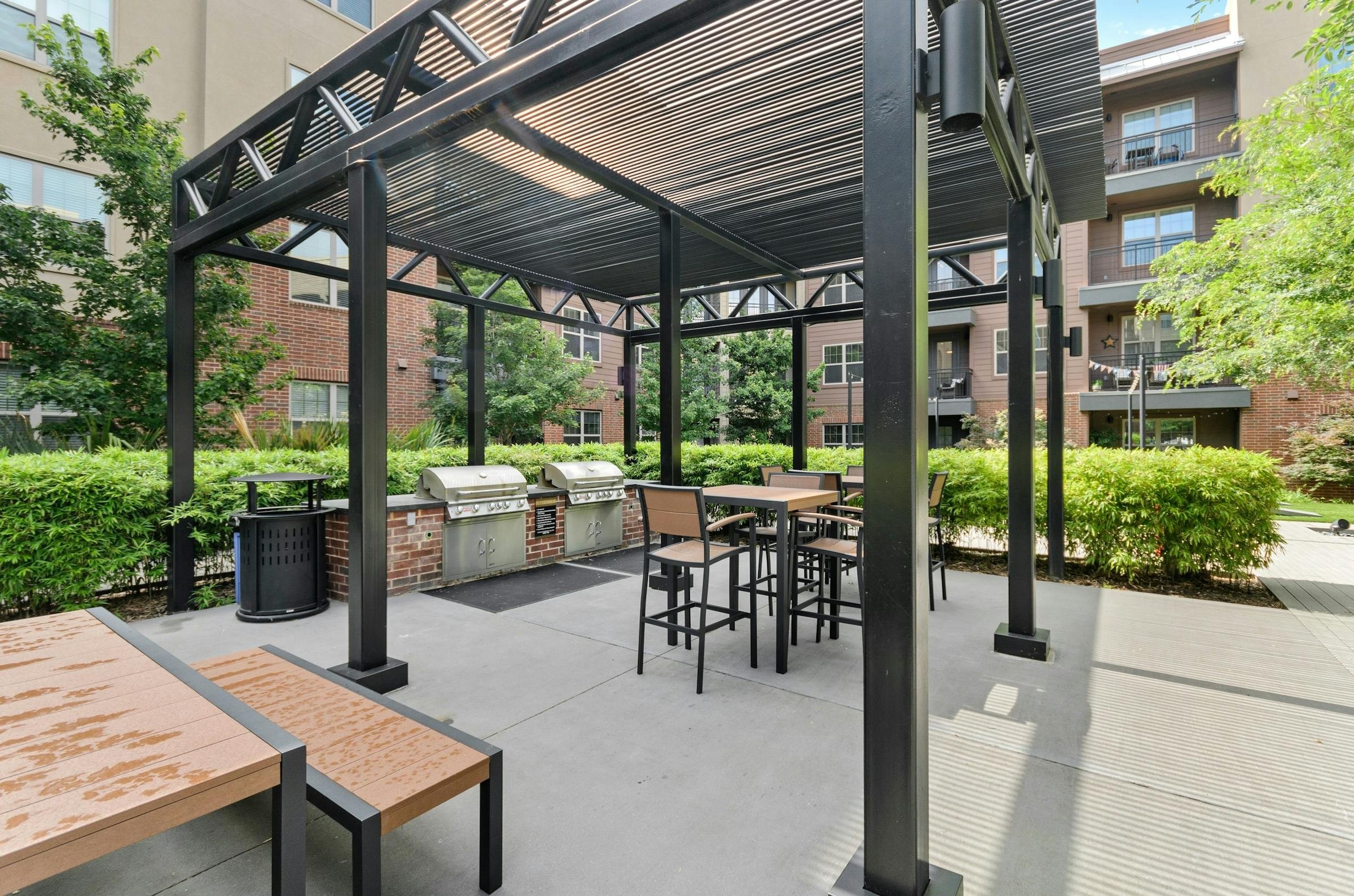 Grill Station at AMLI Grapevine