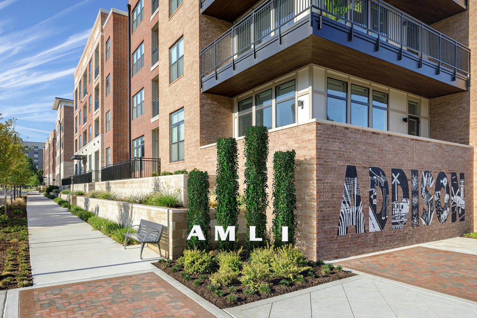 Building Amli 01 at AMLI Addison