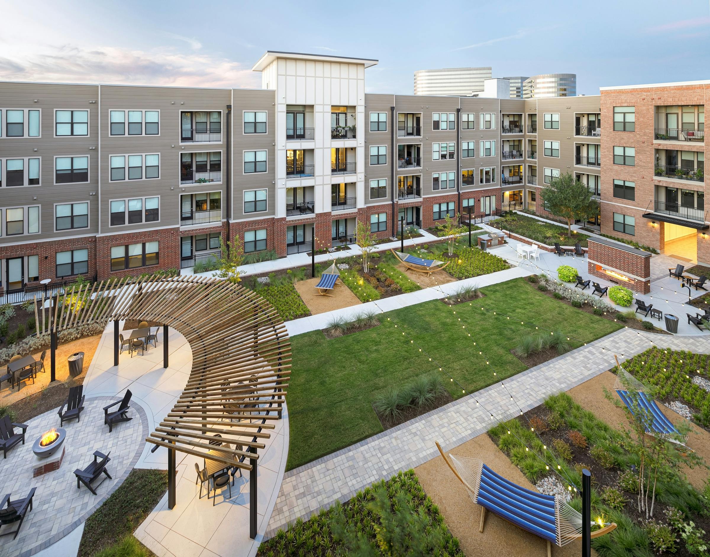 Courtyard at AMLI Addison