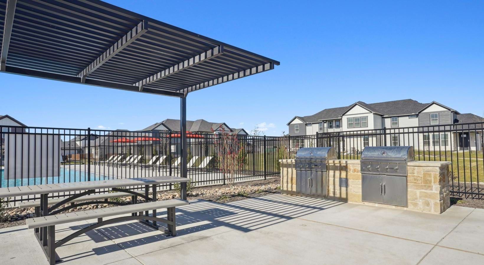 Canvas at Anna - Gourmet grilling stations and patio