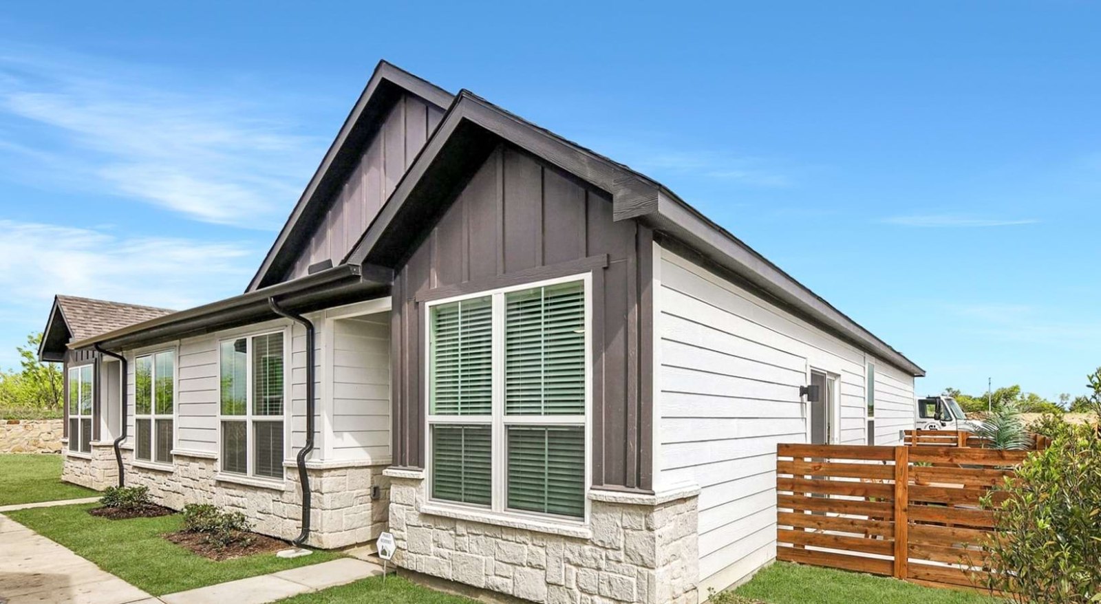 The Taylor Home Plan at Canvas at Midlothian