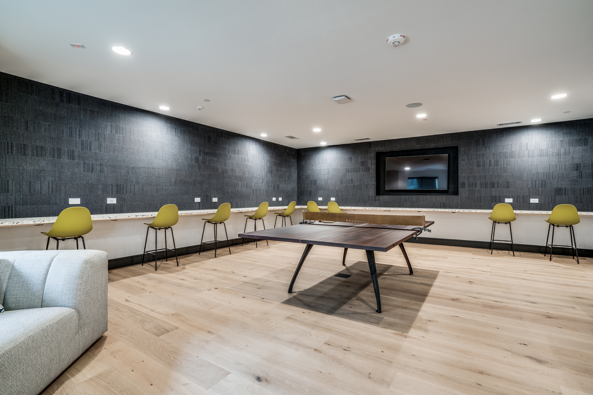 Game room with ping pong table at Epoch on Eagle