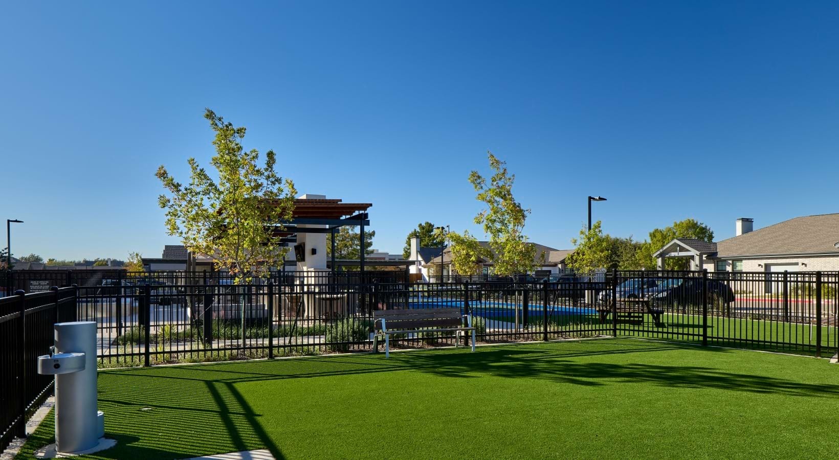 Avenida Carrollton - Dog Park