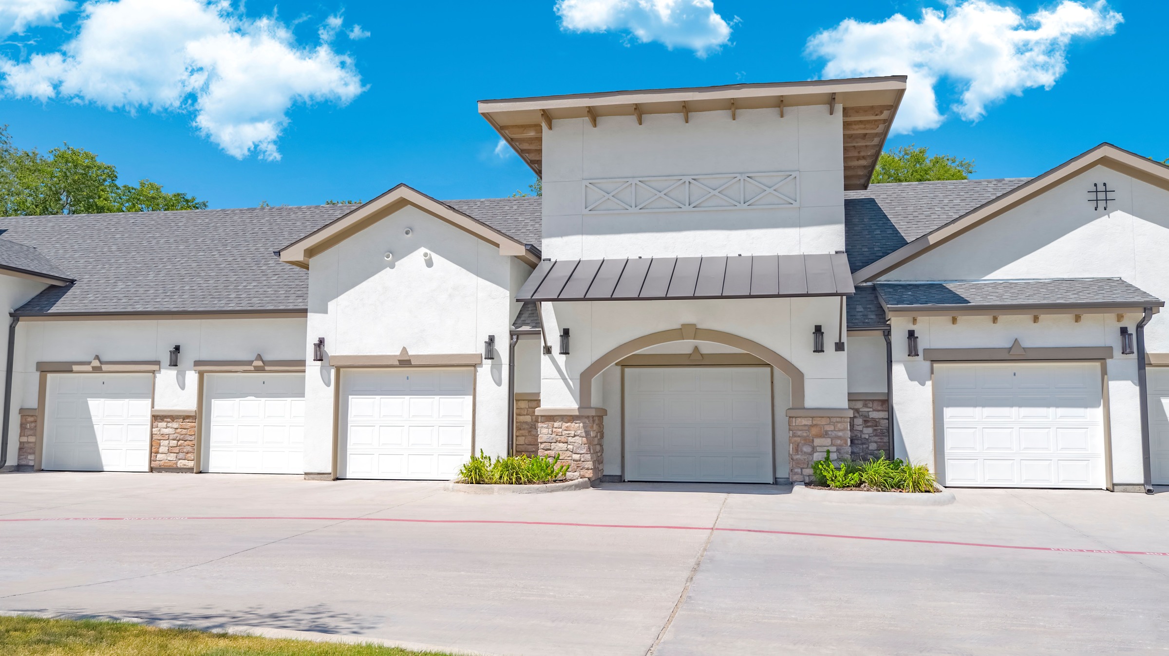 Attached & Detached Garages at Alta Denton Station