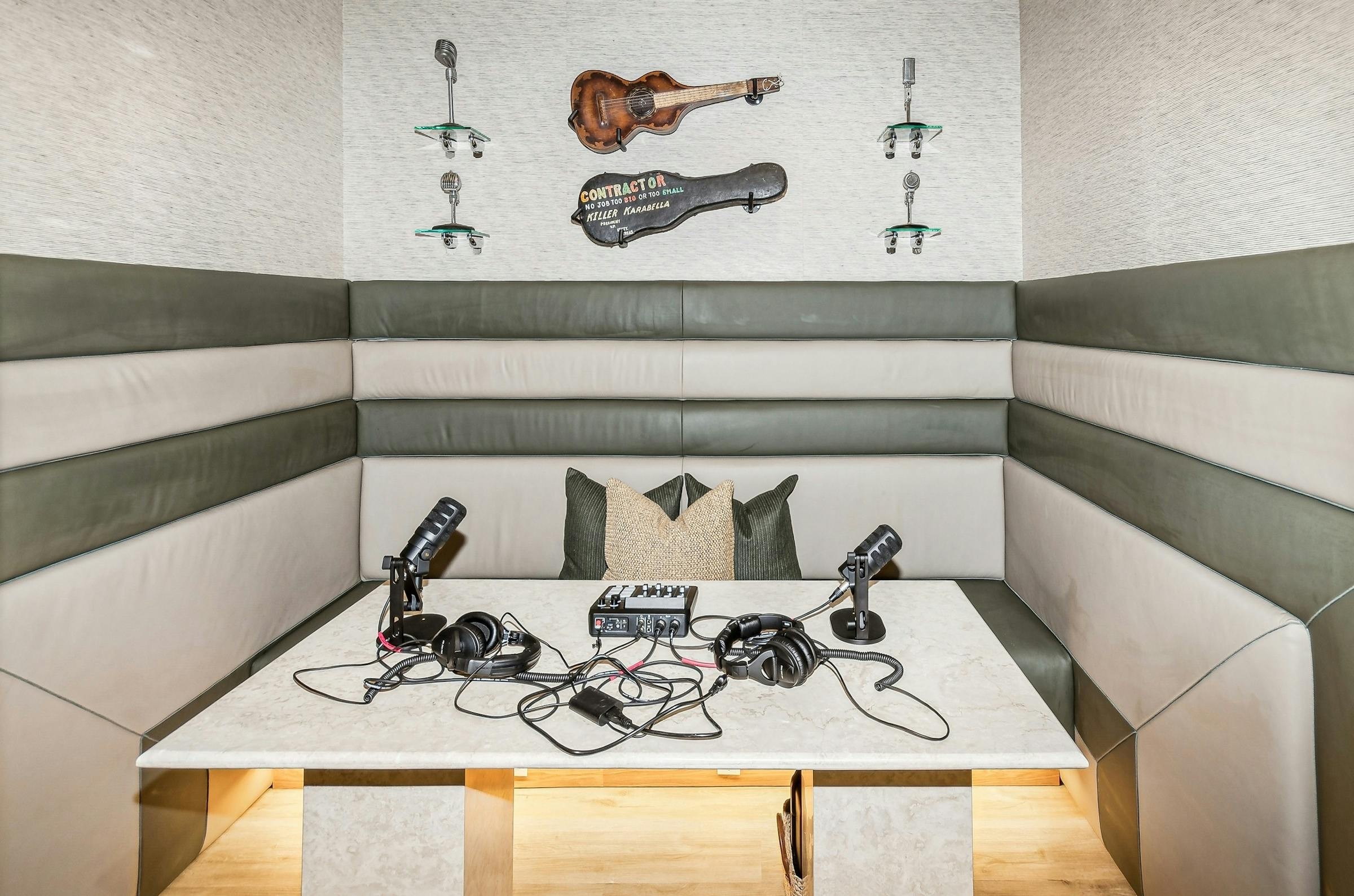 Musicroom at AMLI at the Ballpark