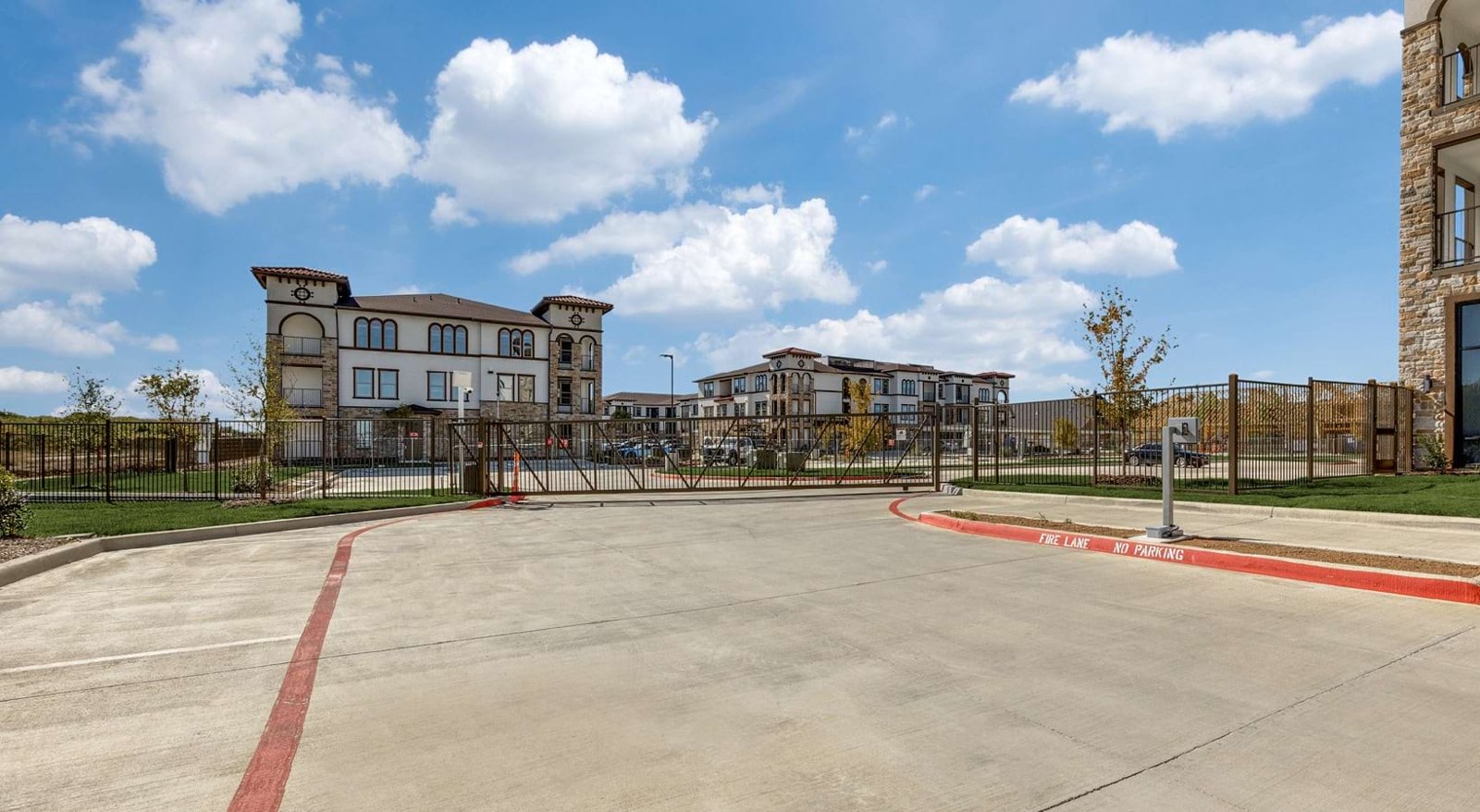 Gated access at Aven at the Cove