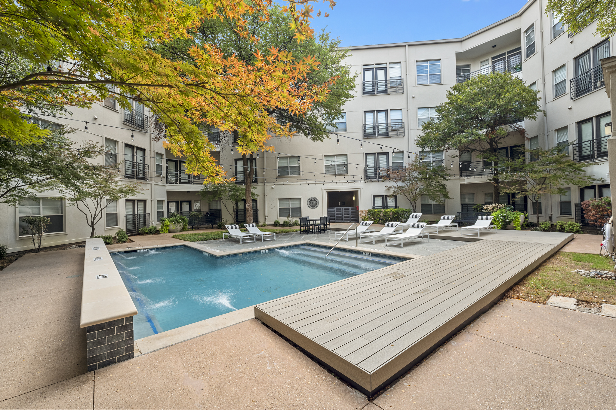 5 Mockingbird - Second resort-style pool and sun deck