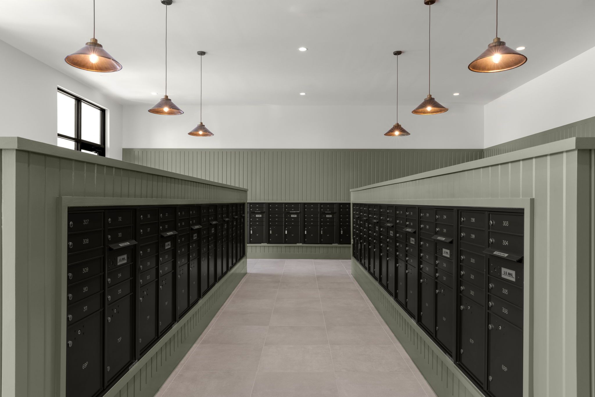 Mail room with parcel lockers