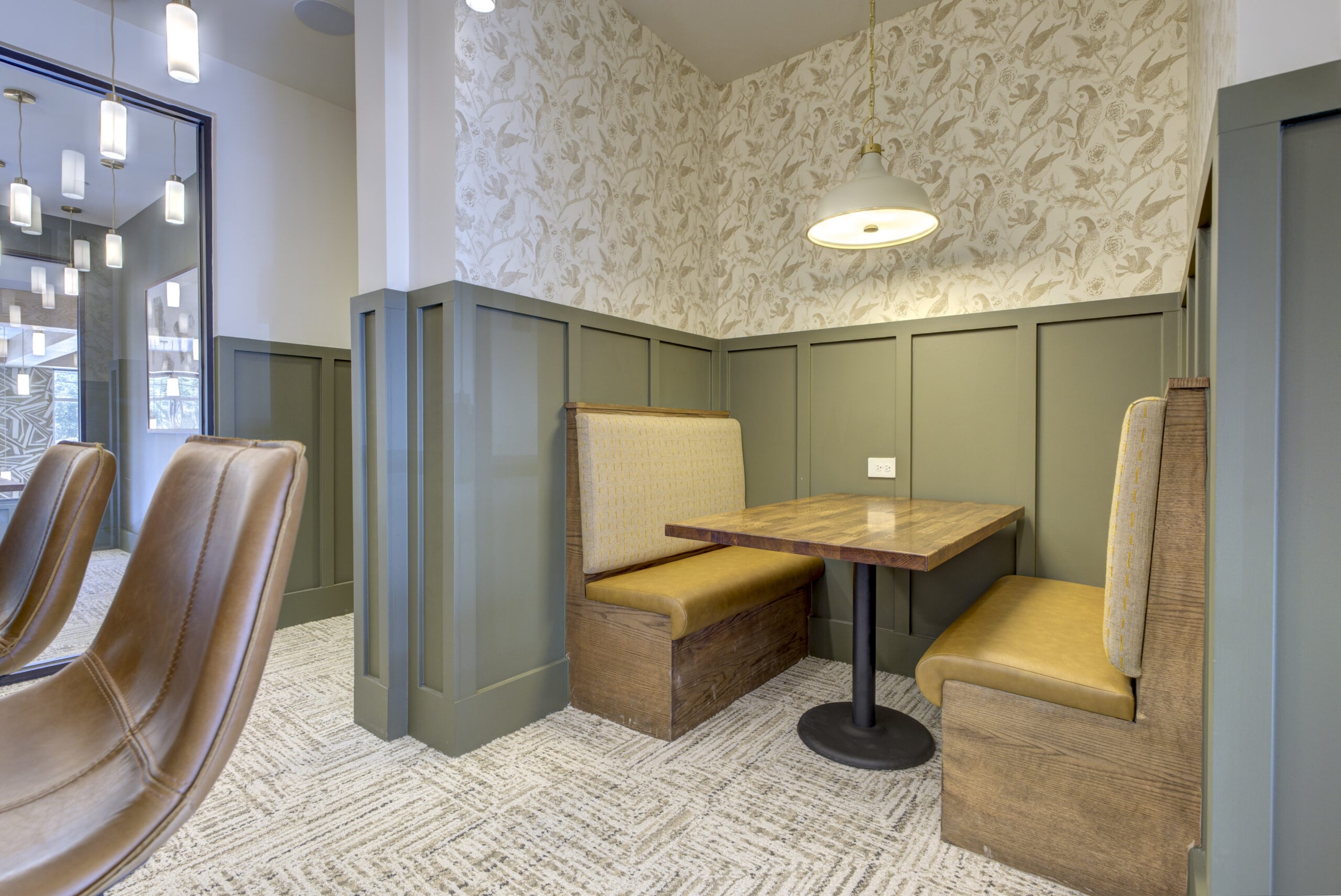 CoWorking Lounge at Alexan by the Galleria