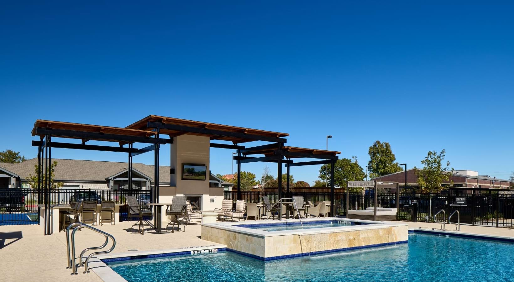 Avenida Carrollton - Swimming Pool