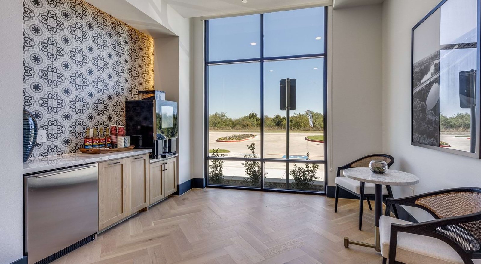 Lounge at Aven at the Cove